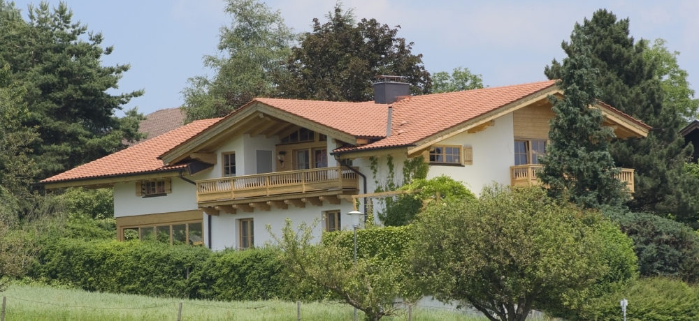 https://2024.koehldorfner.de/wp-content/uploads/2015/07/massivholzhaus_schn_scherer1000pix_DSC2819.jpg